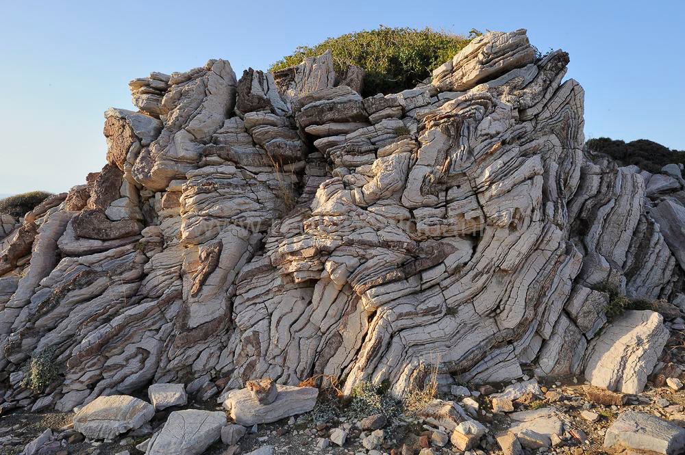 Apoplystra Rocks