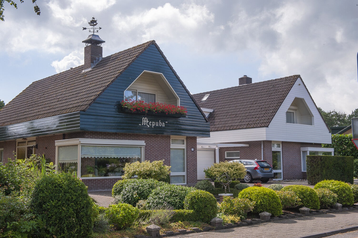 BurgRell-laan_0914.jpg