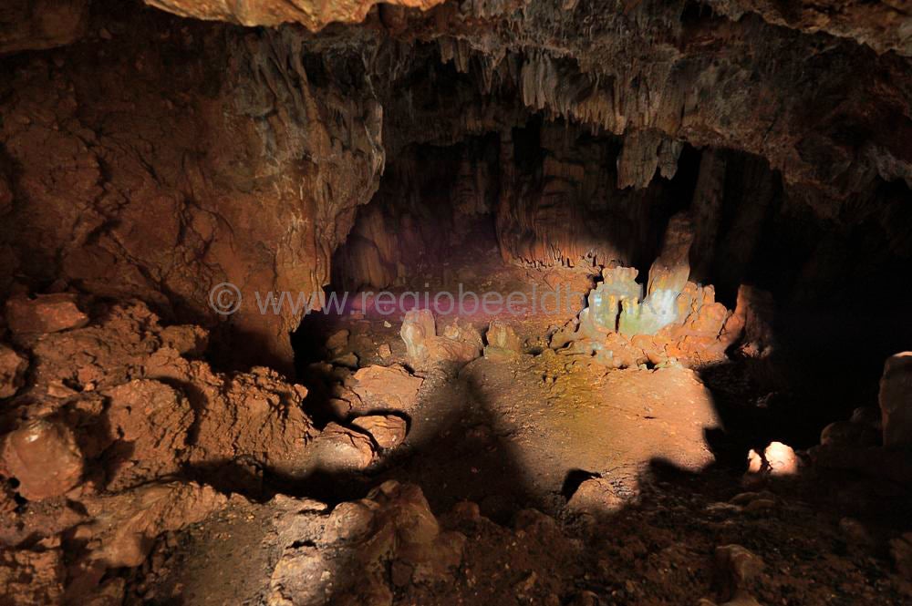 Doxa Cave