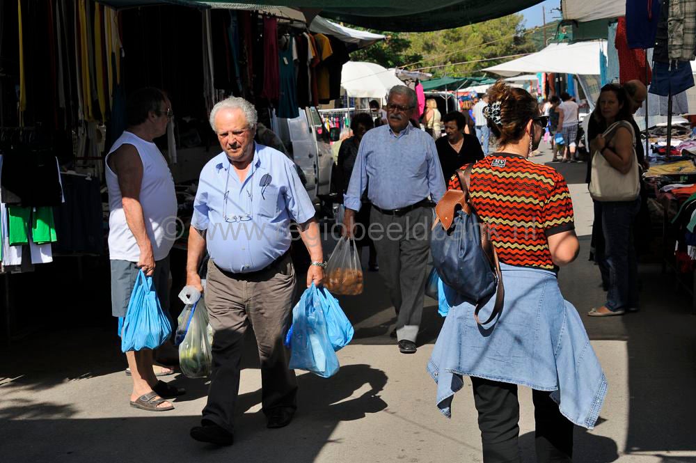 Kolymvari_market_002.jpg