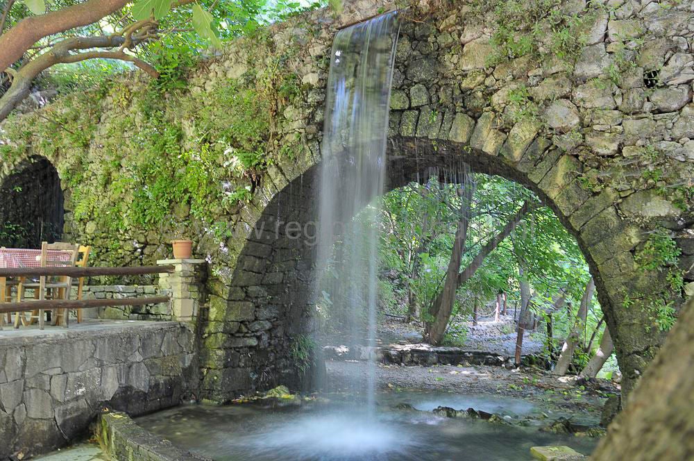 Lapa_District_Crete_029.jpg