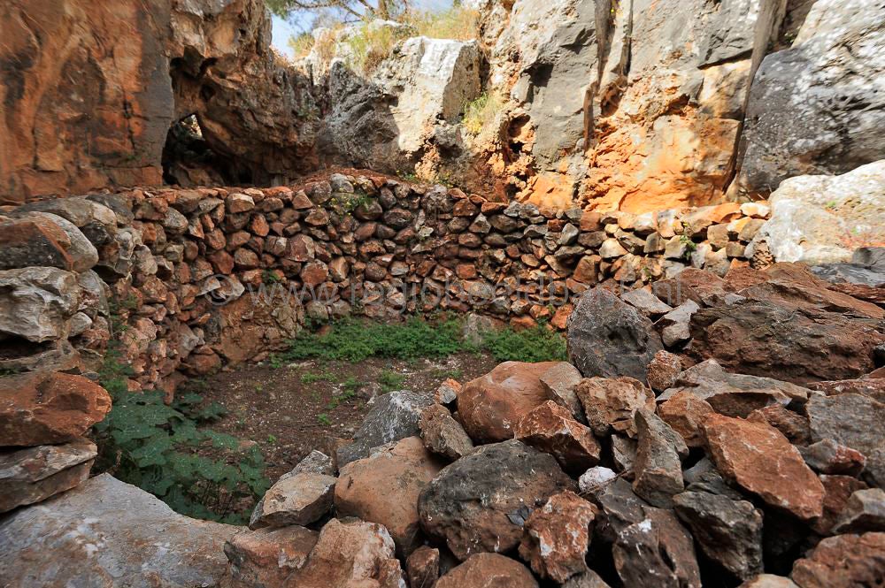Melidoni Cave