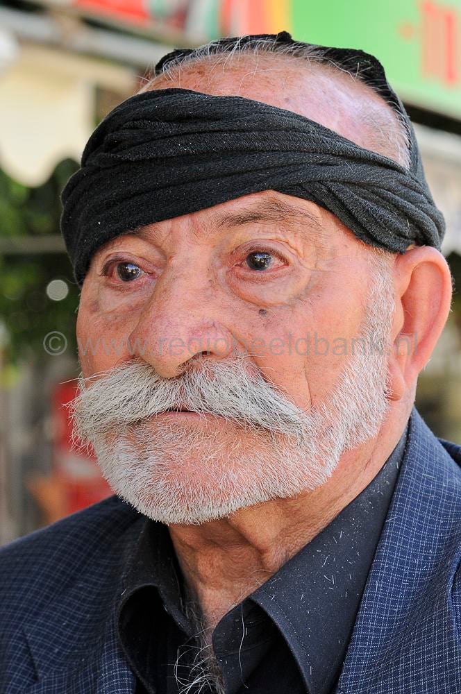 Mires_people_040.jpg