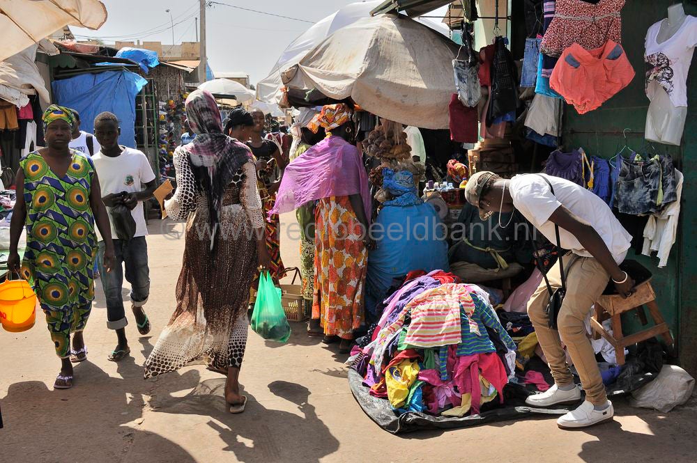 Serrakunda_markt_702.jpg