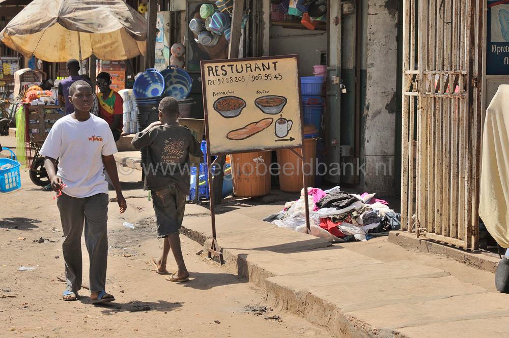 Serrakunda_markt_725.jpg