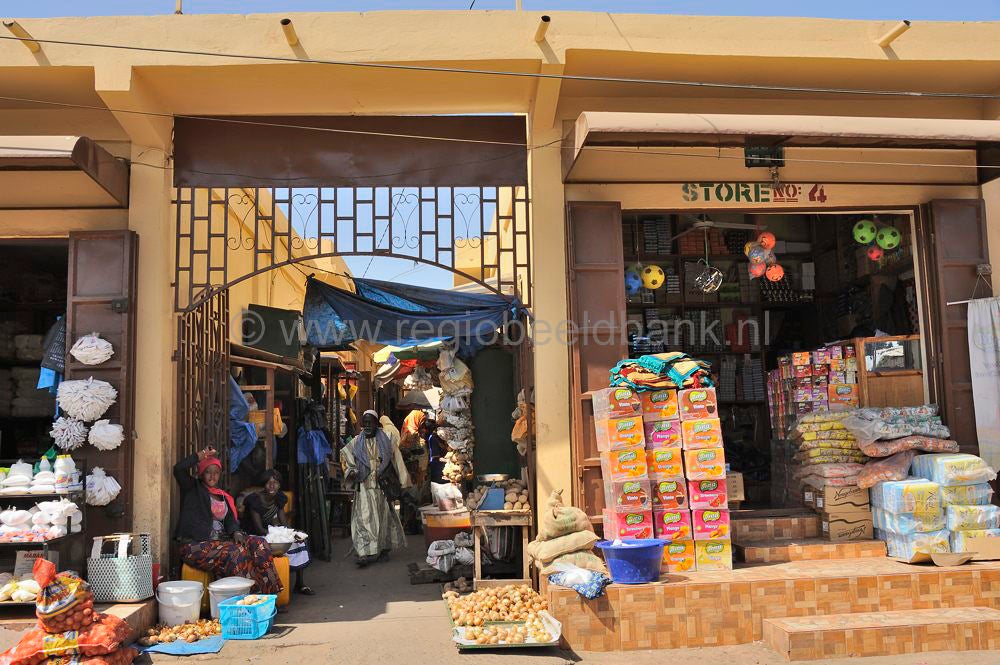 Serrakunda_markt_727.jpg