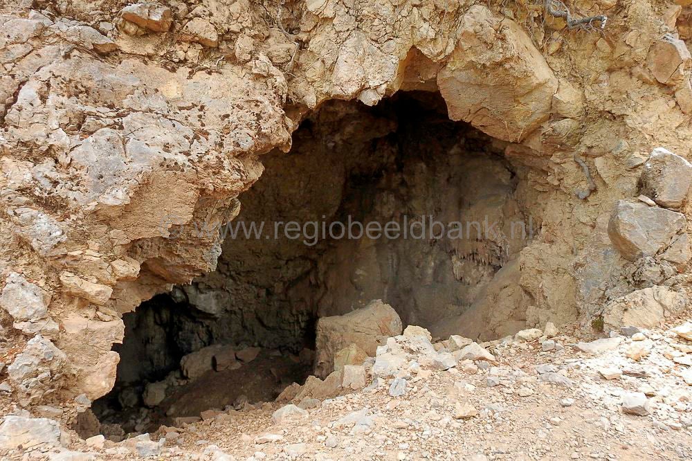 Toumpotos_Prinos_Refuge_16044.jpg