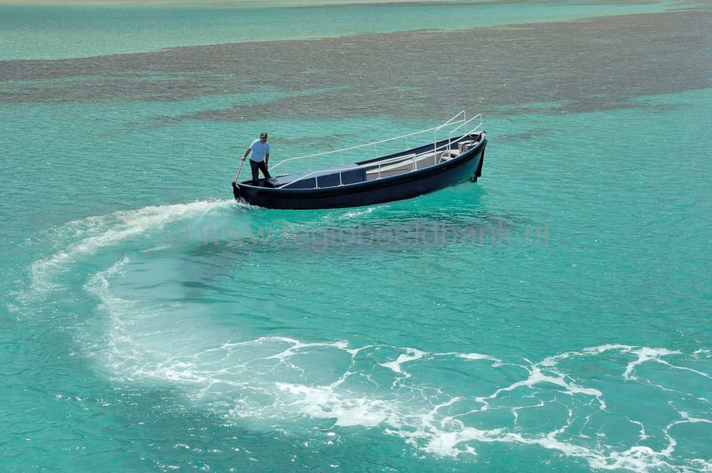 balos_by_boat_0054-2.jpg