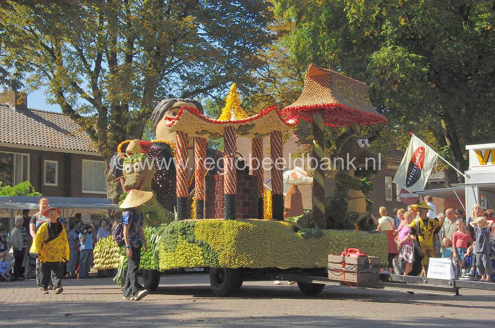 fruitcorso_006.jpg