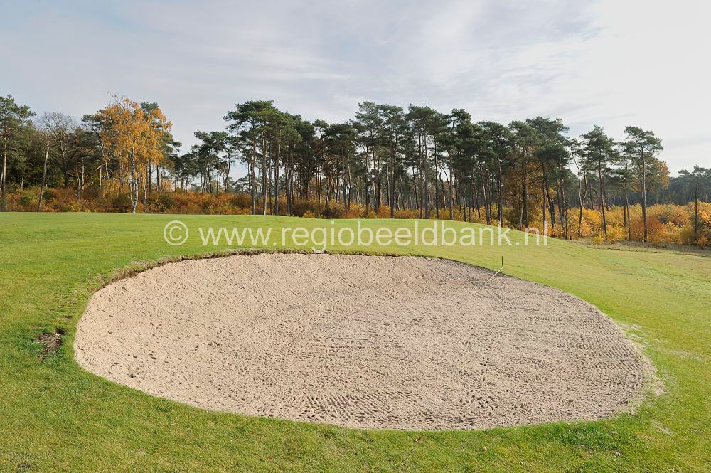 hole_007a.jpg