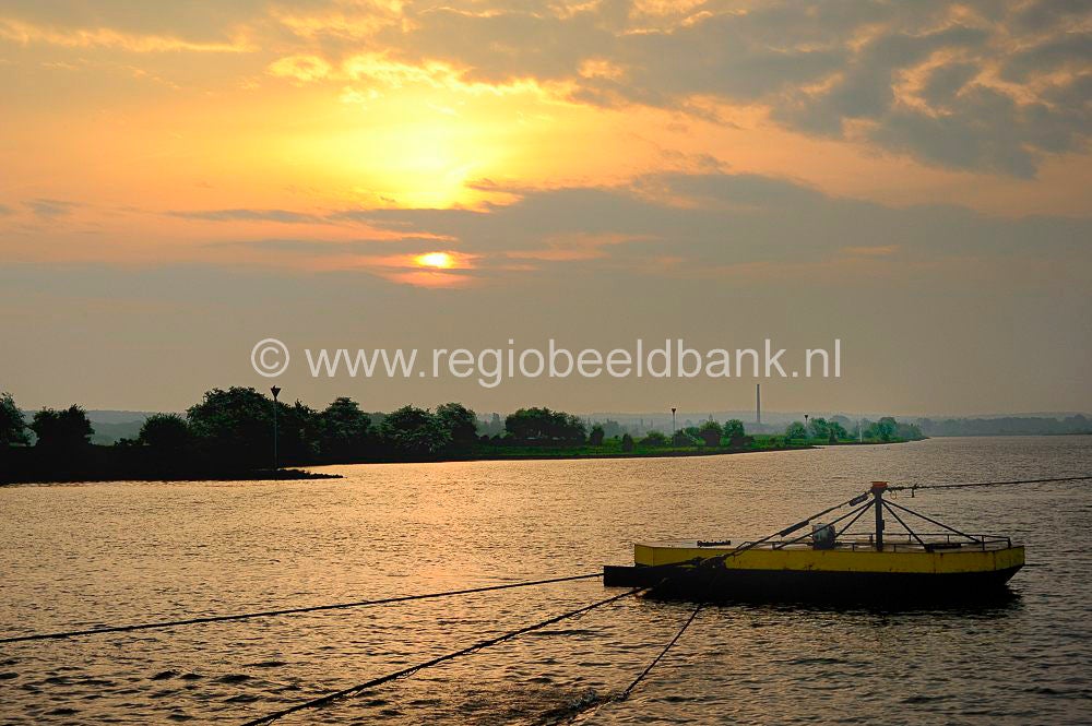 scheepvaart_waal_021.jpg