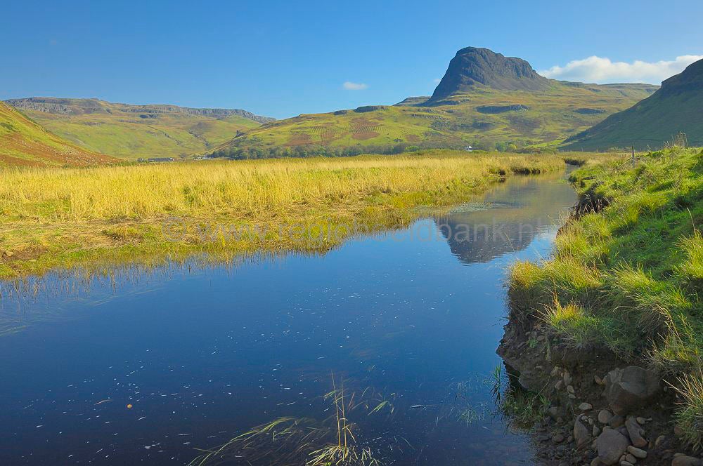 skye_talisker_bay_453.jpg
