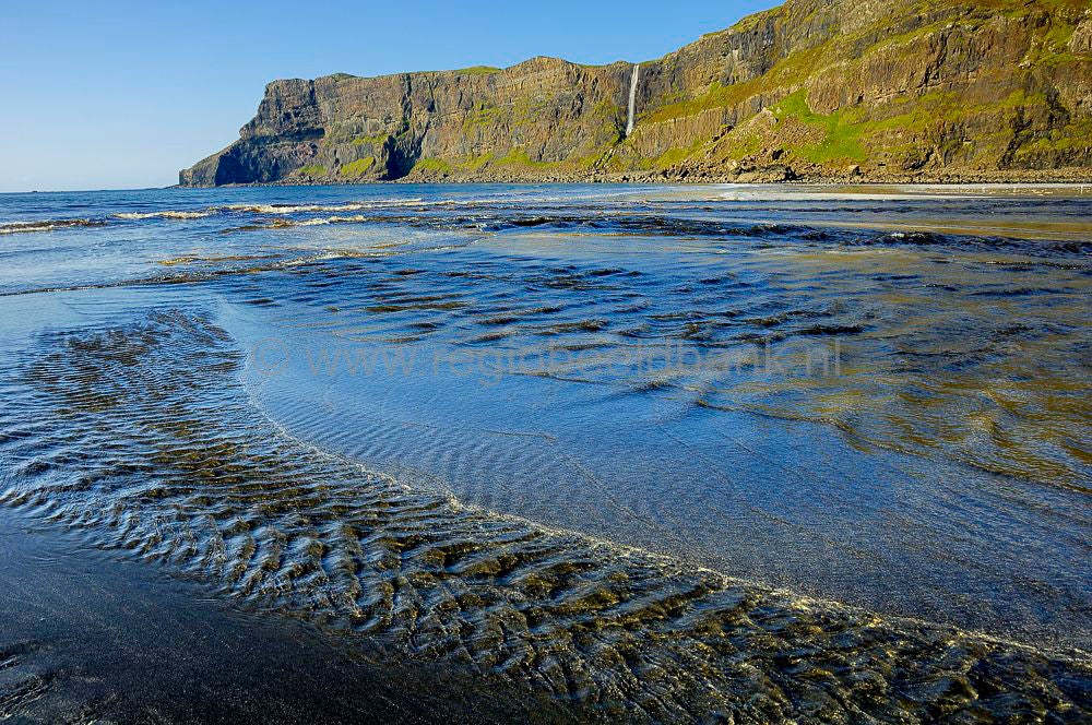 skye_talisker_bay_462.jpg